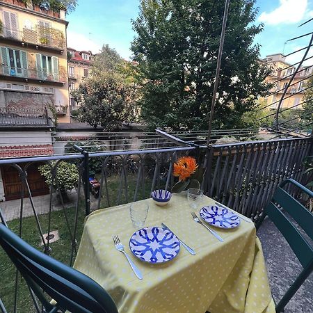 Appartamento Su Cortile Magico Turin Exterior foto