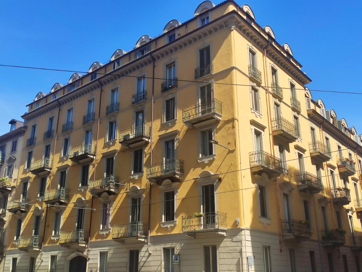Appartamento Su Cortile Magico Turin Exterior foto