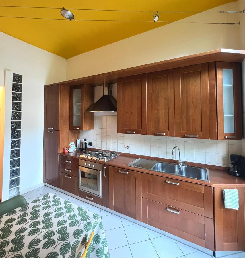 Appartamento Su Cortile Magico Turin Exterior foto